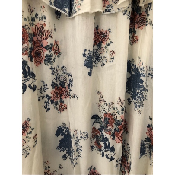 🆑 3 items for $25 Off shoulder floral print dress - Picture 3 of 3